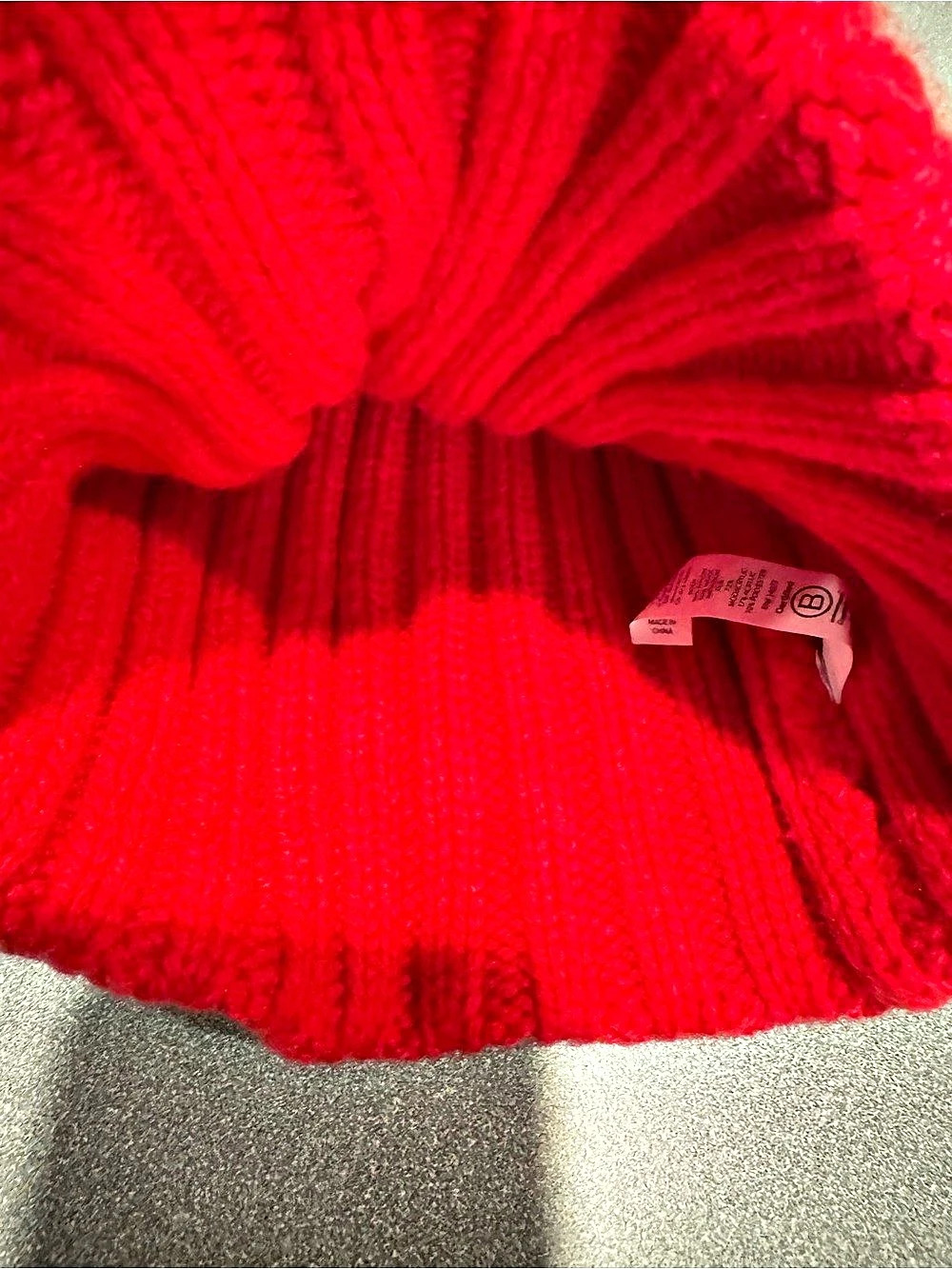 Athleta Ribbed Pom Beanie - Picture 4 of 4